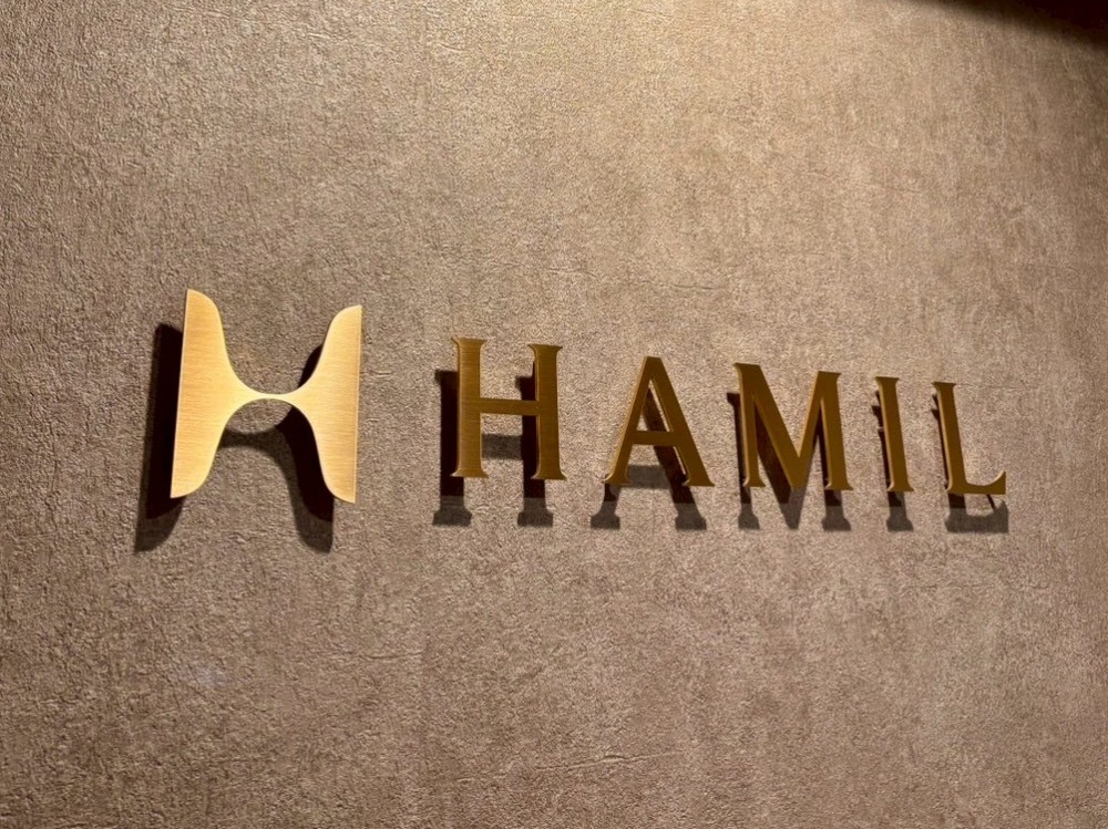 HAMIL 博多店 様　サイン工事