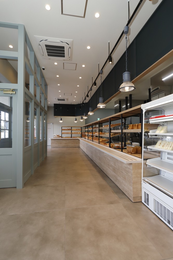 株式会社かがし屋様　パンセリオ　津福店