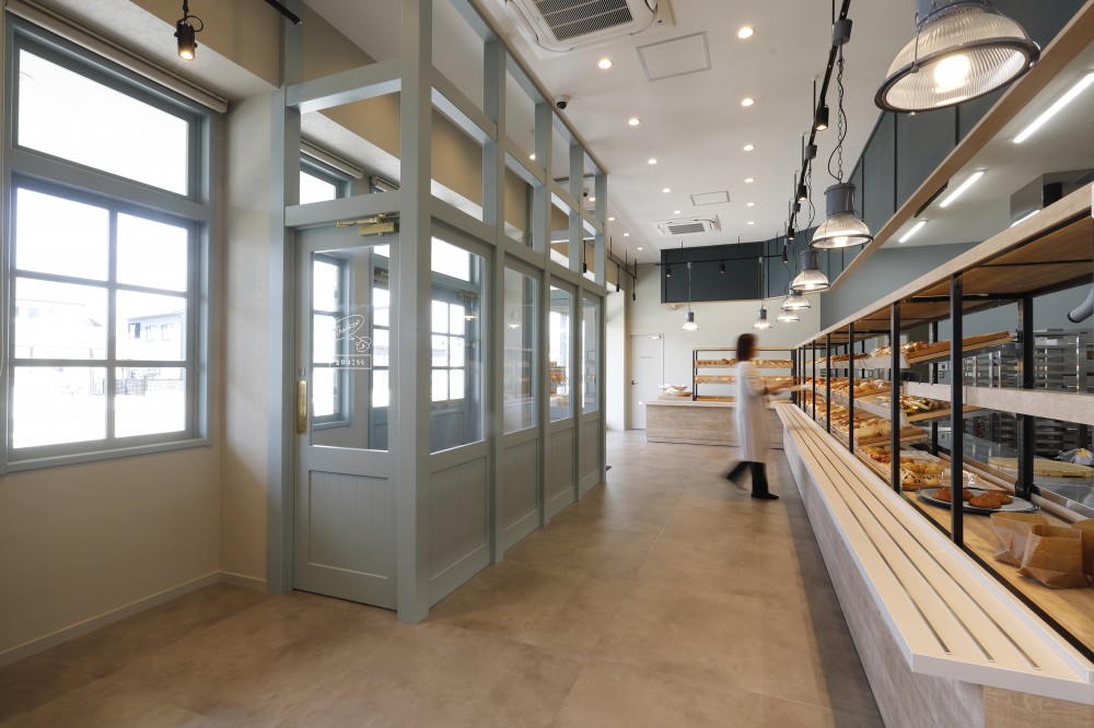 株式会社かがし屋様　パンセリオ　津福店